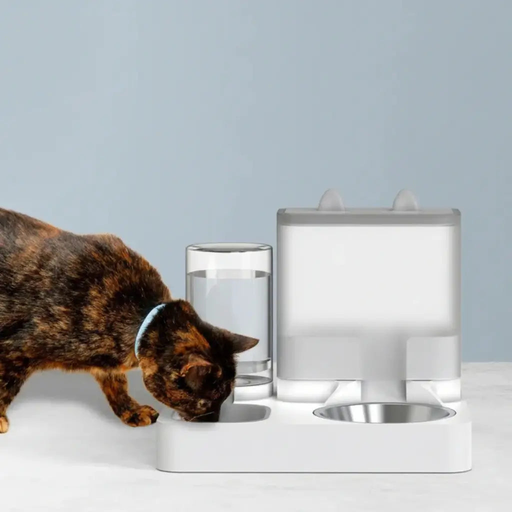 Gravity Pet Feeder - gravity food dispensing | UMFA